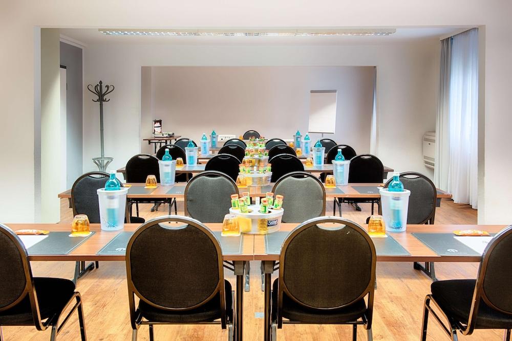 Hotel Achat Heidelberg 3*