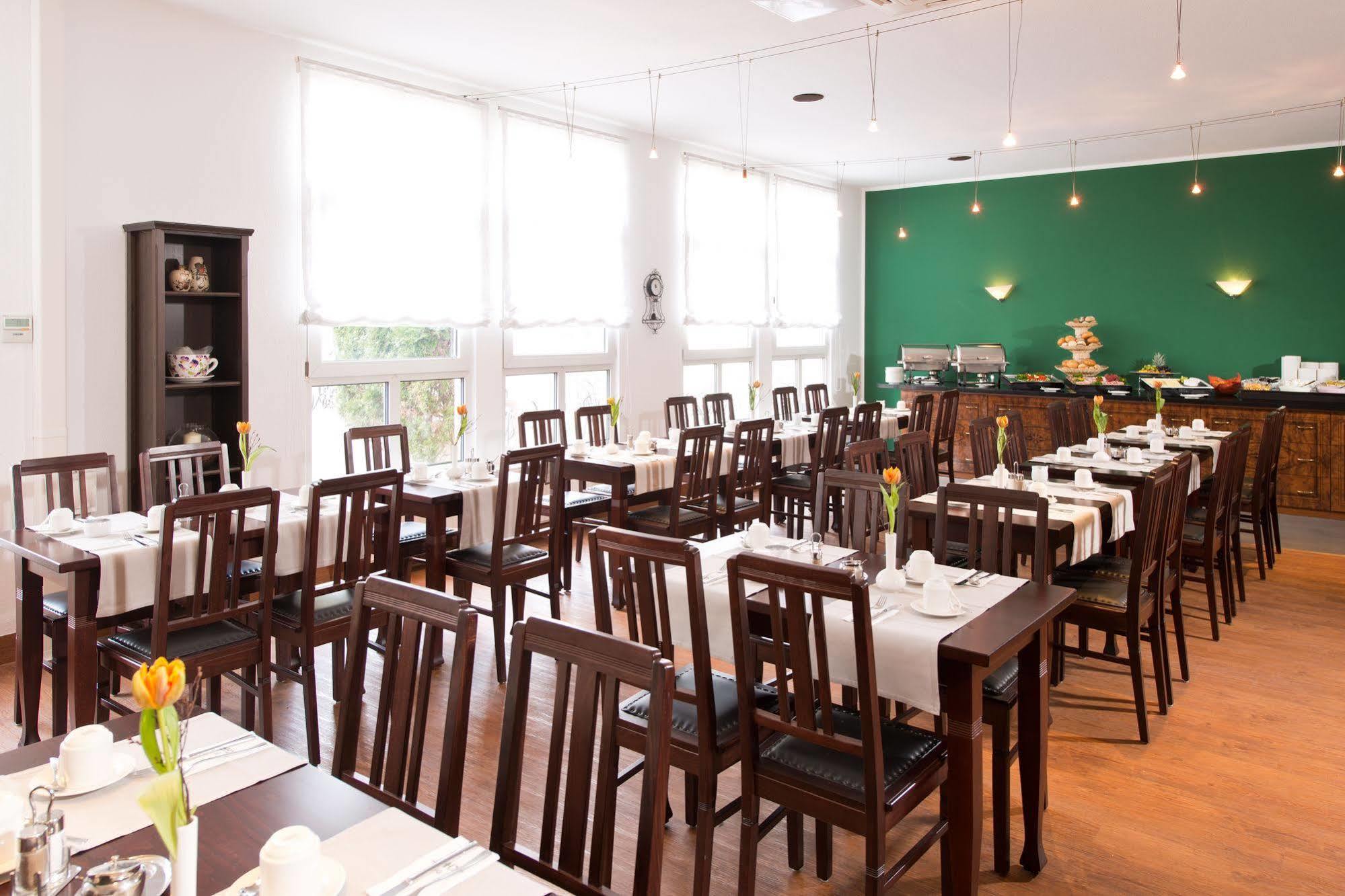 Achat Heidelberg Hotel 3*